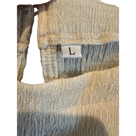 Textured Cream Long Sleeve Romper Women’s Large Puff Sleeve Keyhole Back Dressy - Picture 7 of 9